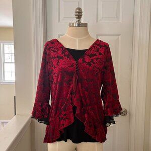 NEW DIRECTIONS PETITE Red floral velvet top with black accents and lace